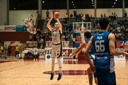 Il 2024 di Hdl Nardò Basket si apre in Lombardia. “ORZINUOVI SQUADRA  ATIPICA, SERVIRÀ CONCENTRAZIONE” – PugliaLive – Quotidiano di informazione  regionale on line