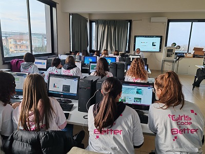 Mulheres na ciência |  Puglia: Programação melhor para meninas em 11 escolas que trouxeram meninas para disciplinas de ciência e tecnologia – Puglia Life – jornal online regional